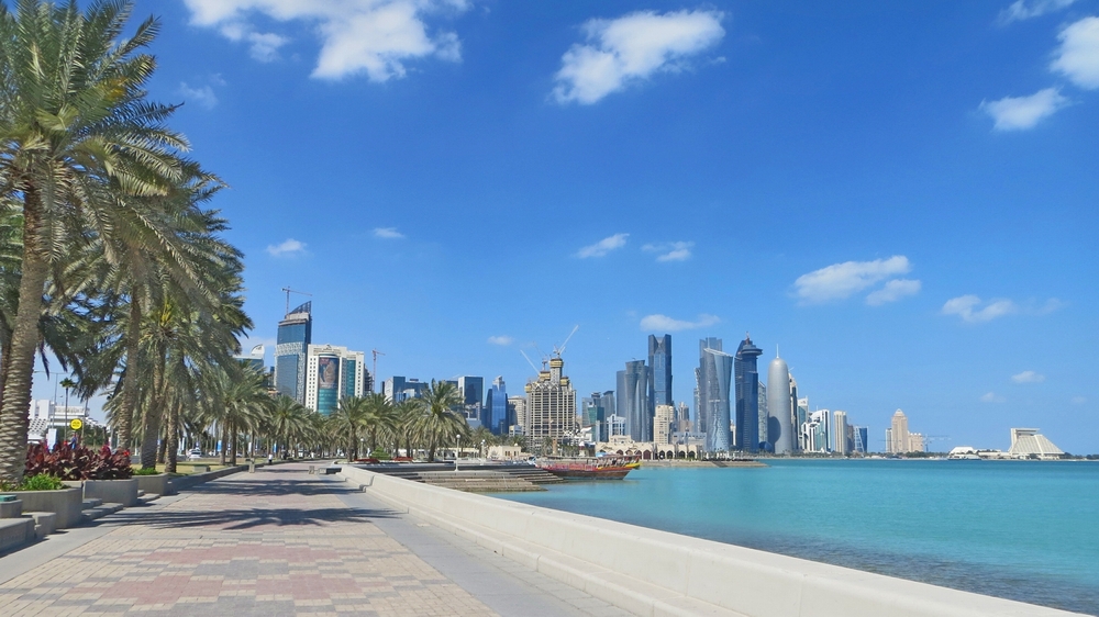 كورنيش الدوحة أفضل الأماكن في قطر للشباب.