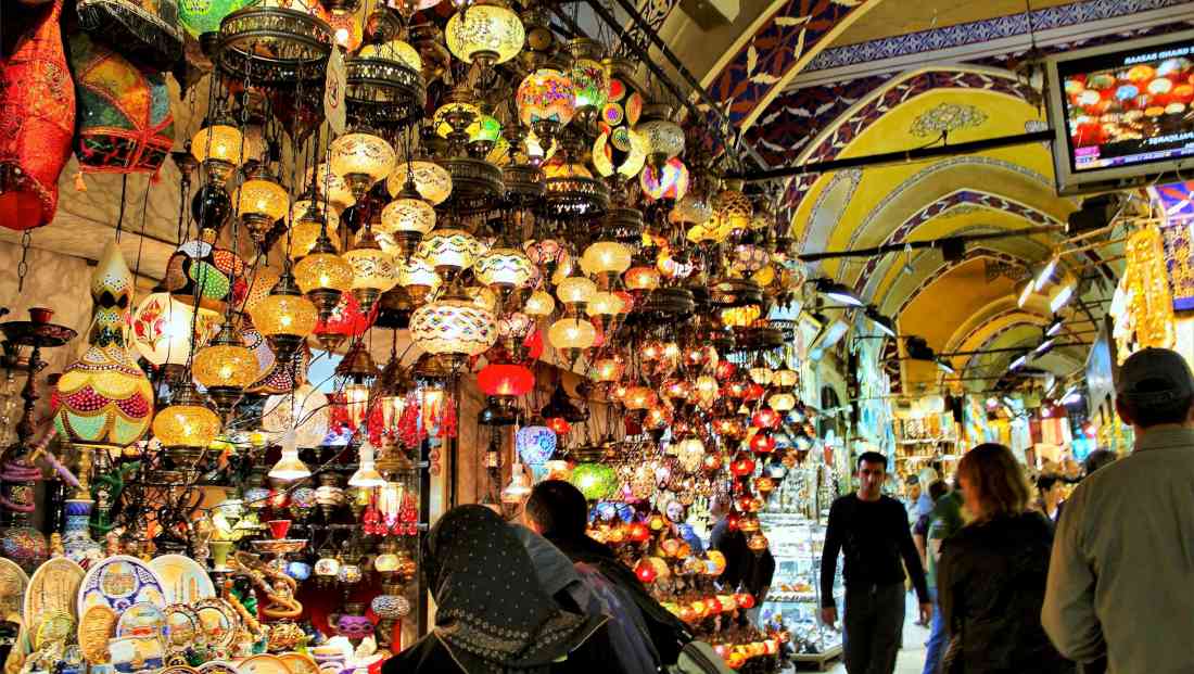 سوق الفاتح إسطنبول (سوق كارسامبا)
أسواق رخيصة في إسطنبول