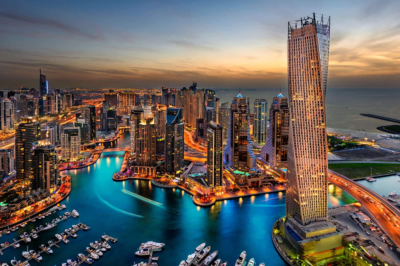 دليلك الشامل للتعرف على معالم دبي 2025 - الخدمات والمرافق
