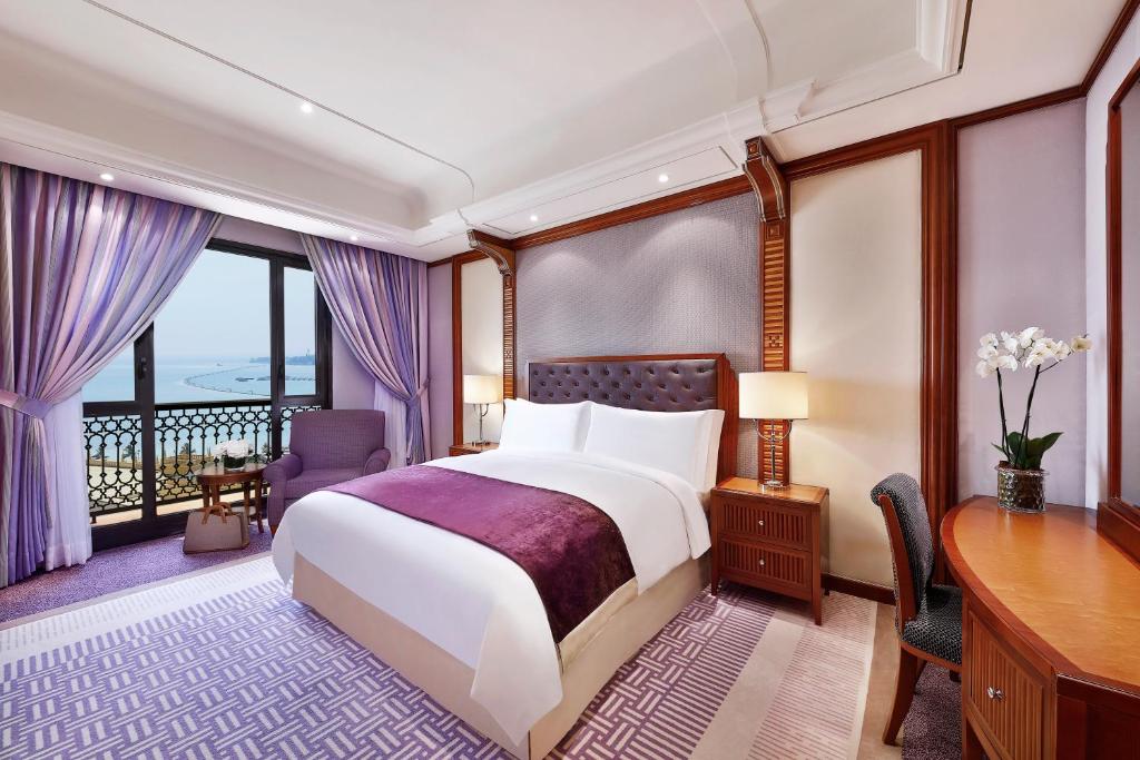 Jeddah hotels for newlyweds by the sea