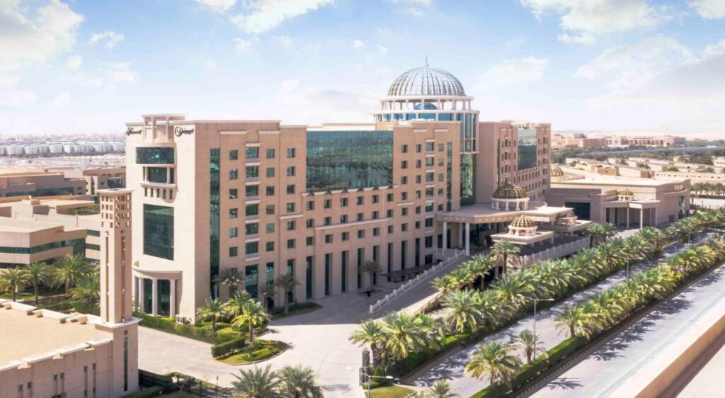أكبر فندق في الرياض