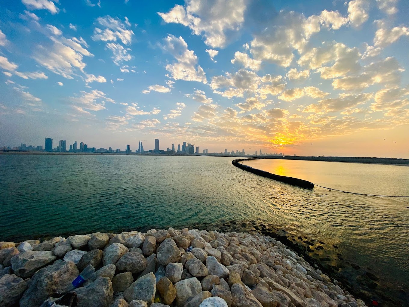 شاطئ البسيتين البحرين