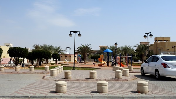 ممشى حي الرمال من أجمل حدائق حي الرمال الرياض