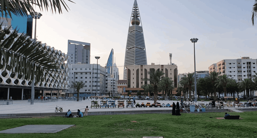 حديقة العليا الرياض من أحسن حدائق للشوي في الرياض.