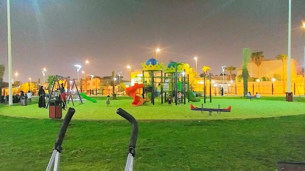 حديقة الروضة الرياض