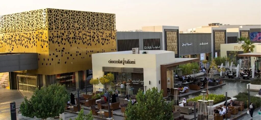 واجهة الرياض احد اهم الاماكن السياحية في الرياض