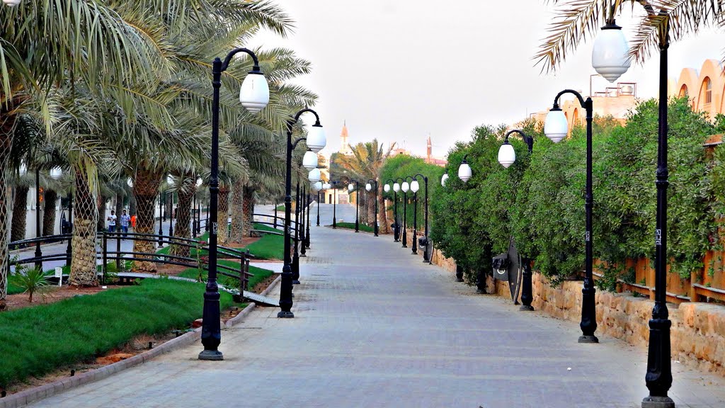 ممشى حي السفارات الرياض من اماكن التمشيه في الرياض