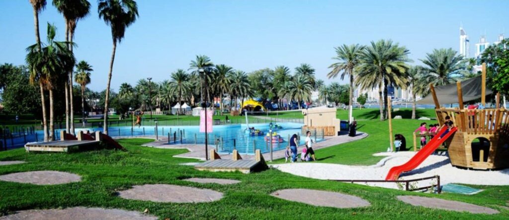 حدائق المنتزه الشارقة