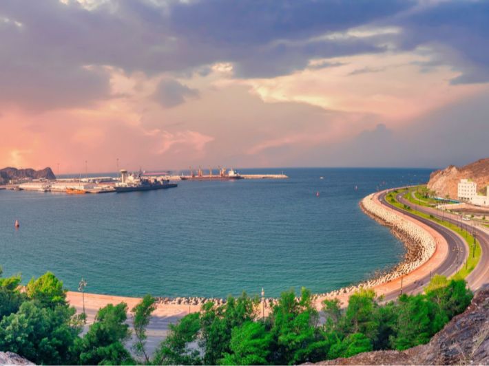شاطئ القرم مسقط