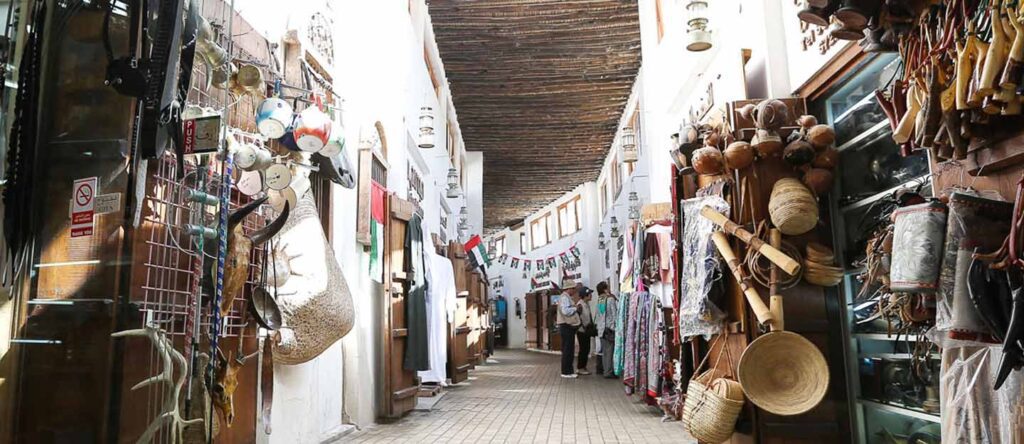 سوق العرصة الشارقة
