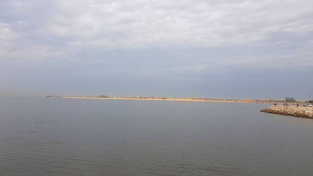 شاطئ سفينة الدمام