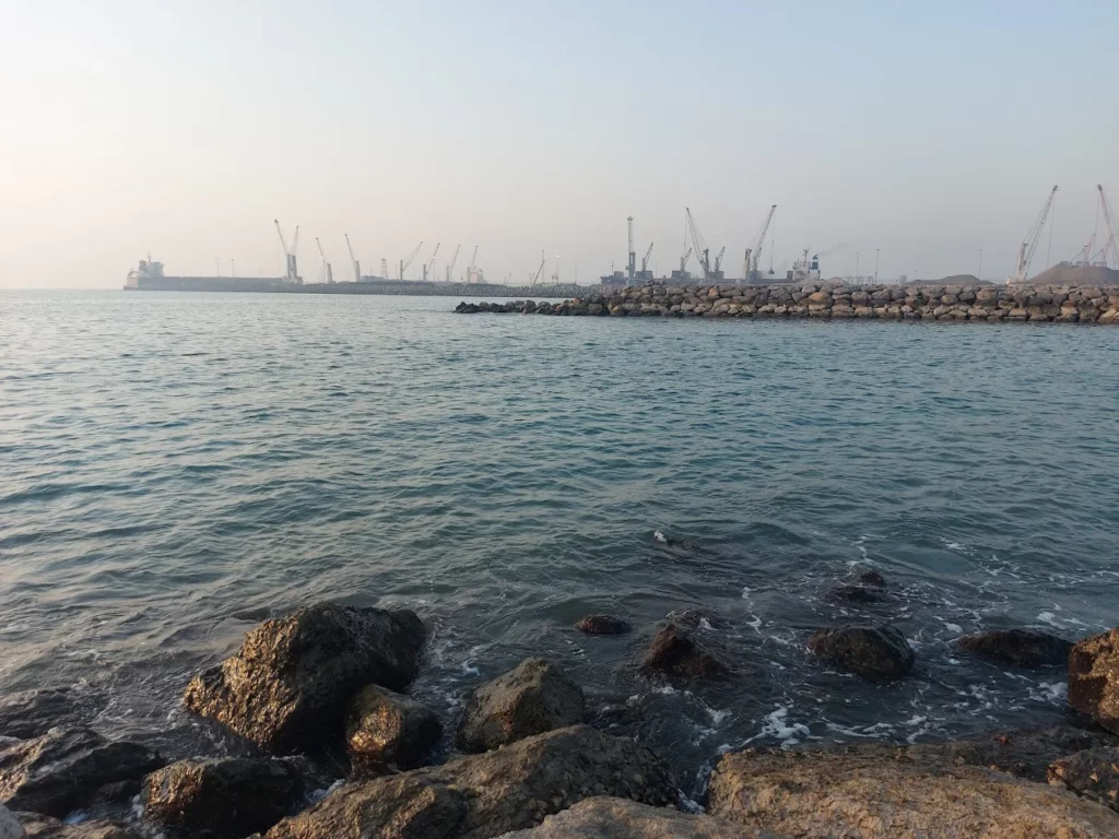 شاطئ خور خوير