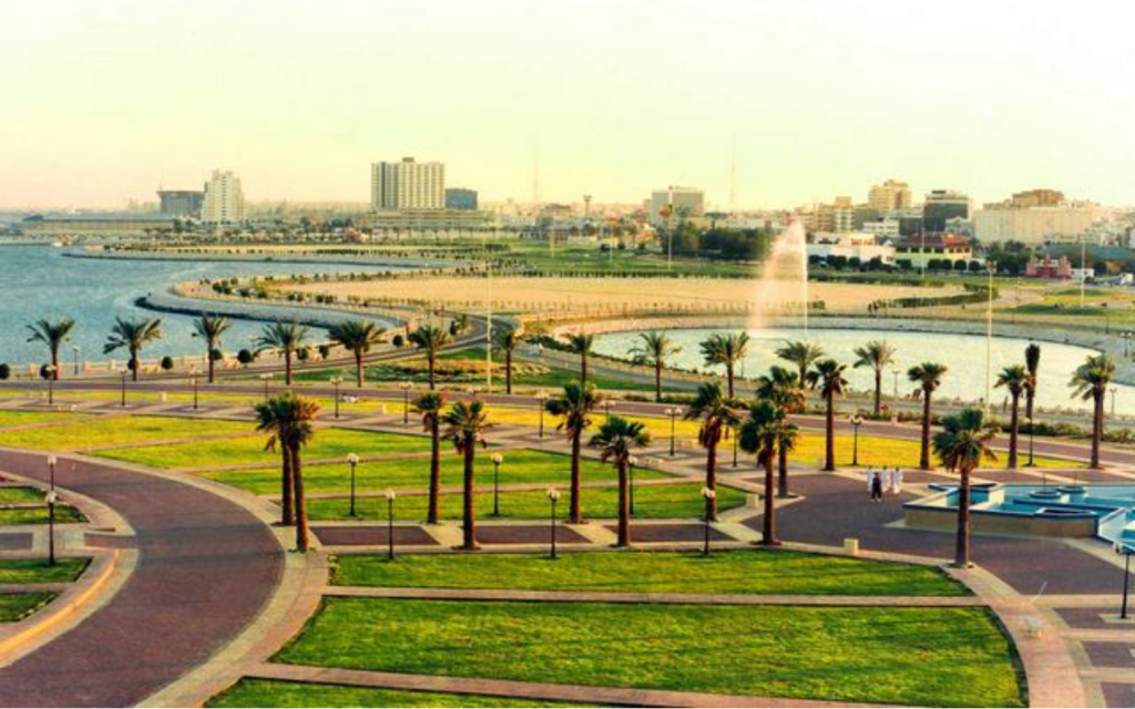 متنزه الملك عبدالله واحد من معالم الدمام الهامة