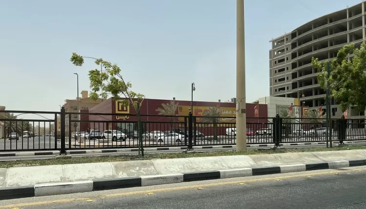 حديقة الزهور من حدائق في الدمام