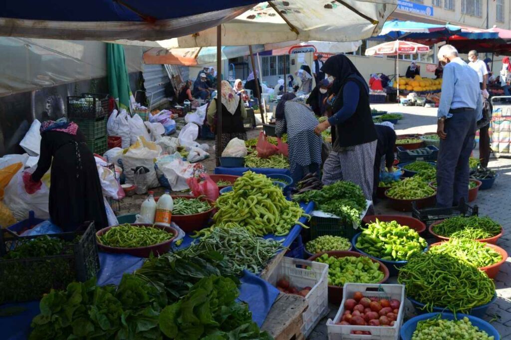 السوق الشعبي طرابزون يعد من أحسن الاسواق الشعبية في طرابزون