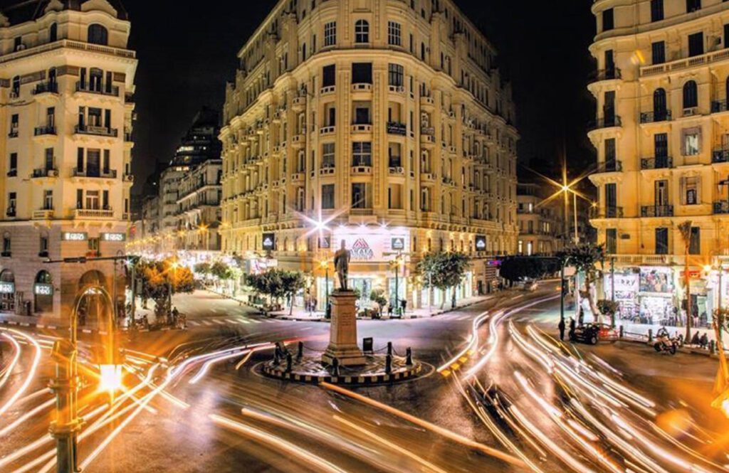 وسط البلد وسط البلد أحد أفضل مناطق سياحية في القاهرة.