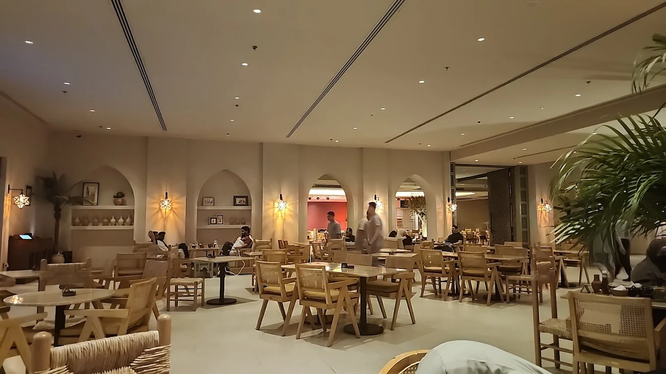 مطعم الحرافيش