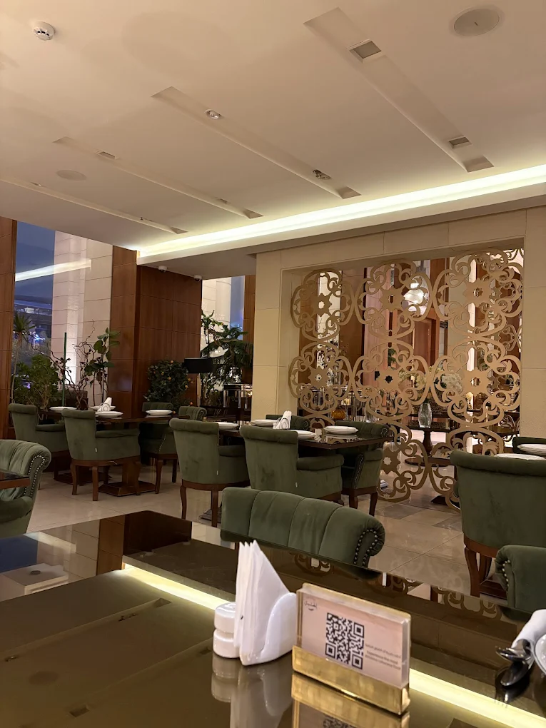 مطعم اكليل لبنان