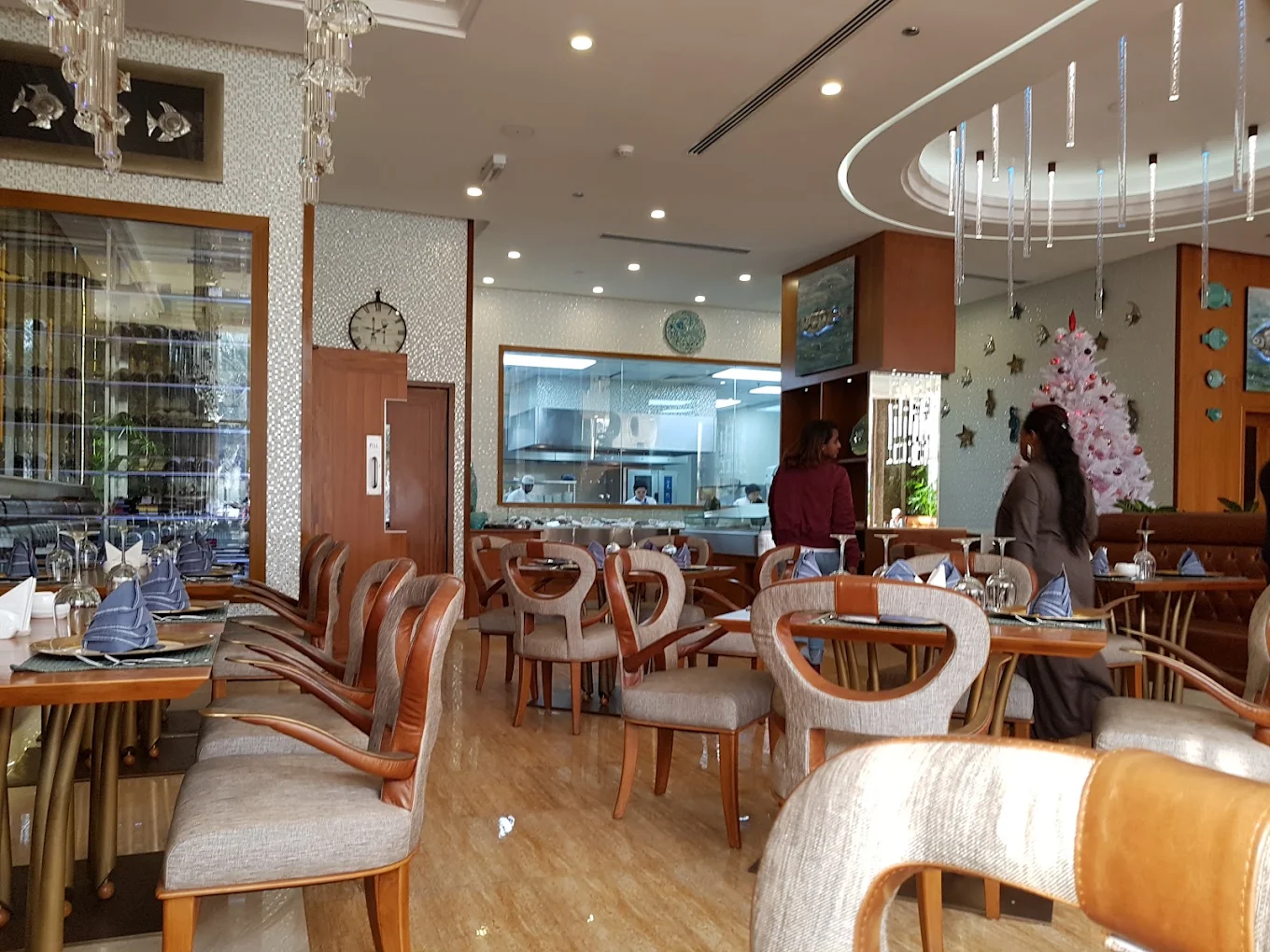 مطعم ريف فيش ماركت
